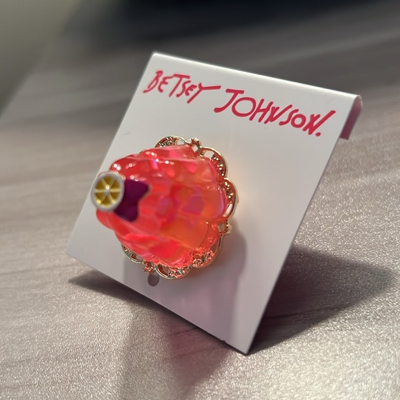 Betsey Johnson Jelly Cake Adjustable Ring - Picture 4 of 5